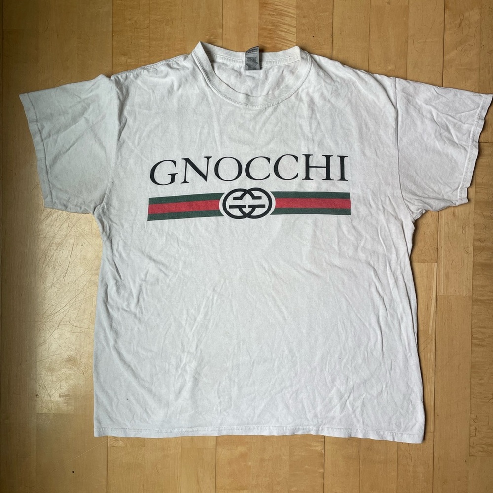 GNOCCHI white graphic tee